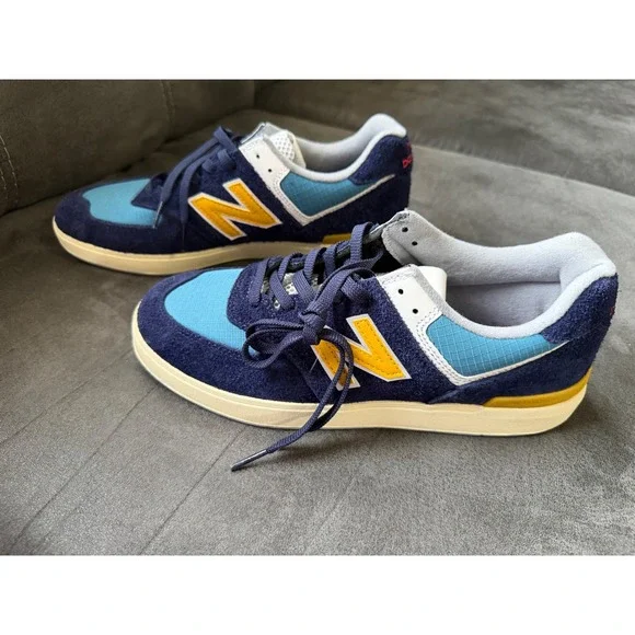 New Balance All Coasts 574 Navy Blue Yellow Suede Sneakers AM574MGN Mens 8 2E - Picture 3 of 6